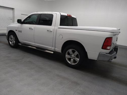 Bright White Clearcoat 2017 RAM 1500 Big Horn