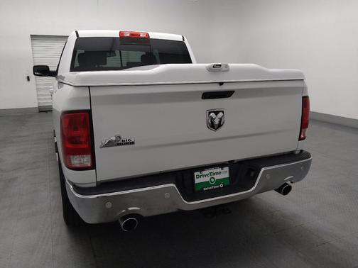 Bright White Clearcoat 2017 RAM 1500 Big Horn