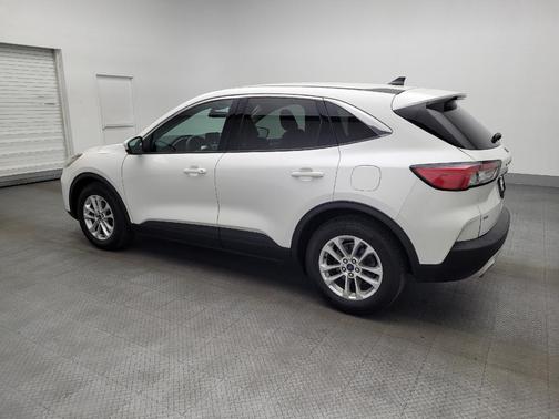 Star White Metallic Tri-Coat 2020 Ford Escape SE