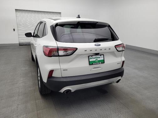 Star White Metallic Tri-Coat 2020 Ford Escape SE