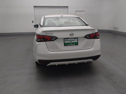 2021 Nissan Versa 1.6 SV