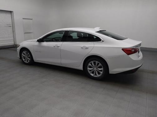 Summit White 2025 Chevrolet Malibu FWD 1LT