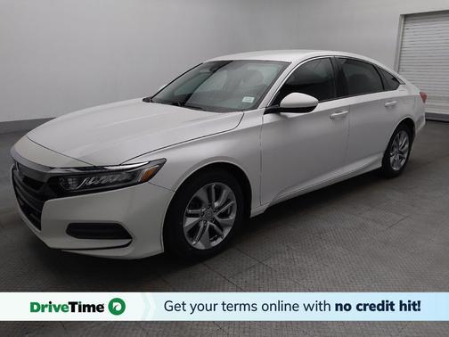 Platinum White Pearl 2018 Honda Accord LX