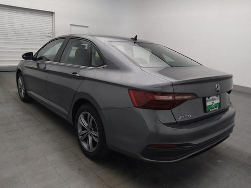 Platinum Gray Metallic 2024 Volkswagen Jetta 1.5T SE