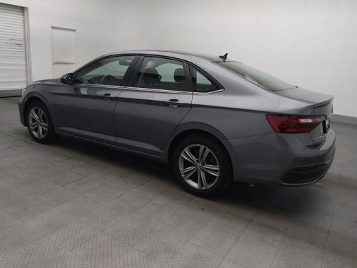 Platinum Gray Metallic 2024 Volkswagen Jetta 1.5T SE