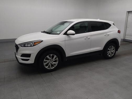 Winter White 2020 Hyundai TUCSON SE