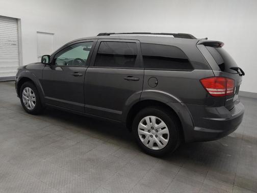 Granite Pearlcoat 2017 Dodge Journey SE