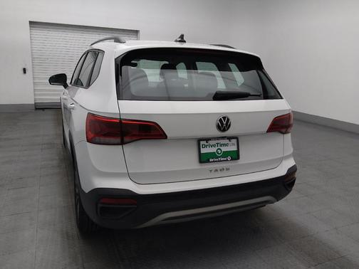 Pure White 2023 Volkswagen Taos 1.5T S