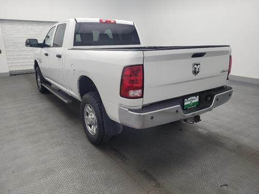 2018 RAM 2500 Tradesman Crew Cab 4x4 6'4' Box