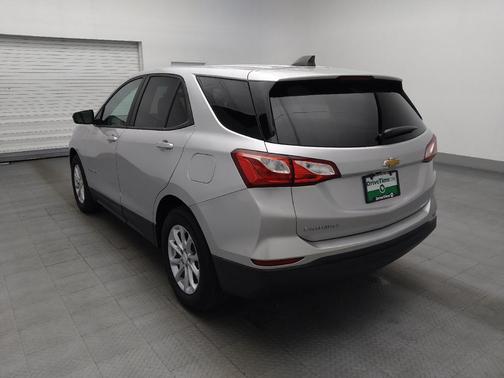 Silver Ice Metallic 2020 Chevrolet Equinox LS