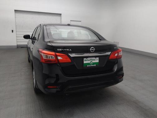 Super Black 2018 Nissan Sentra SV