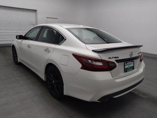 Pearl White 2018 Nissan Altima 2.5 SR
