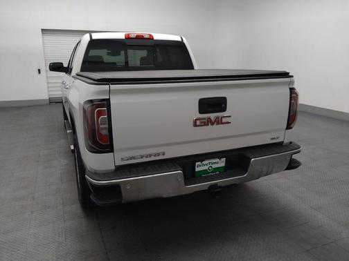 White 2018 GMC Sierra 1500 SLT