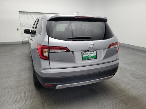 Modern Steel Metallic 2022 Honda Pilot 2WD EX-L