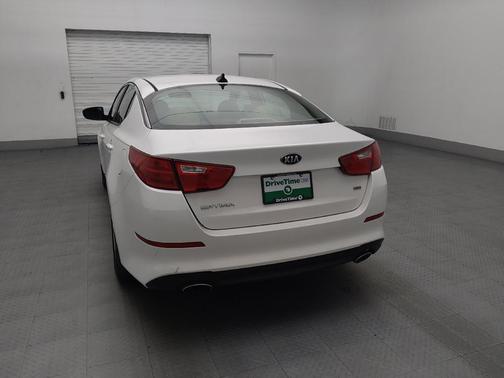 Snow White Pearl 2015 Kia Optima LX