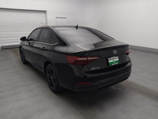 Deep Black Pearl 2024 Volkswagen Jetta 1.5T SE