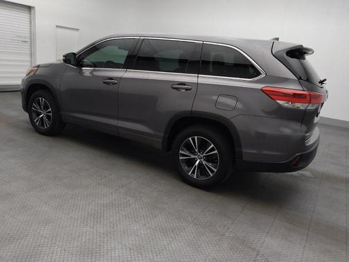 Predawn Gray Mica 2018 Toyota Highlander LE Plus