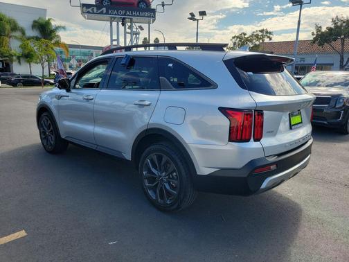 2022 Kia Sorento SX