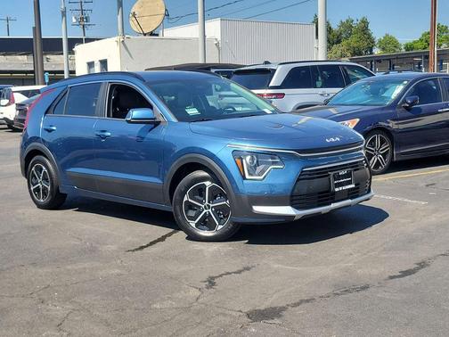 2025 Kia Niro EX