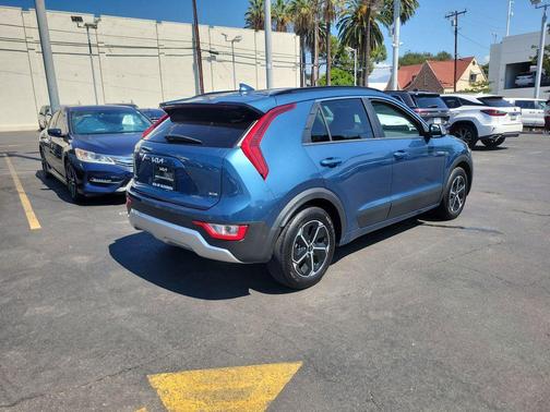 2025 Kia Niro EX