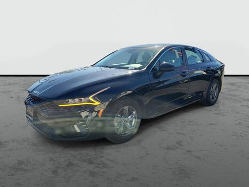2022 Kia K5 LXS