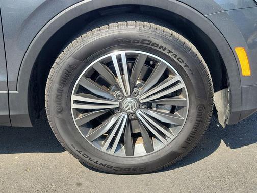 2018 Volkswagen Tiguan 2.0T SEL