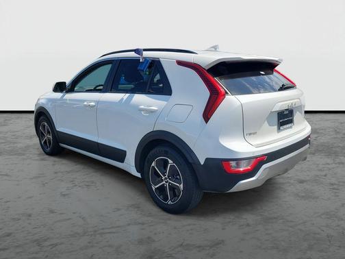 2023 Kia Niro EX