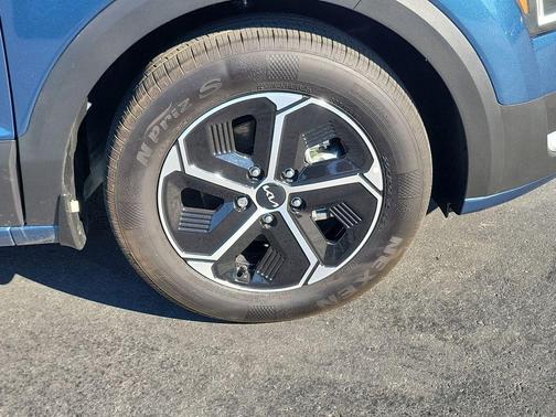 2025 Kia Niro EX