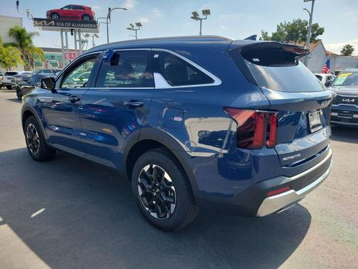 2024 Kia Sorento S
