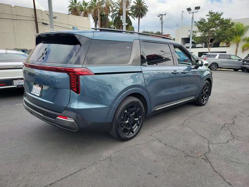 2025 Kia Carnival SX Prestige