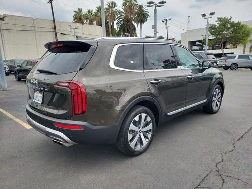 2022 Kia Telluride S