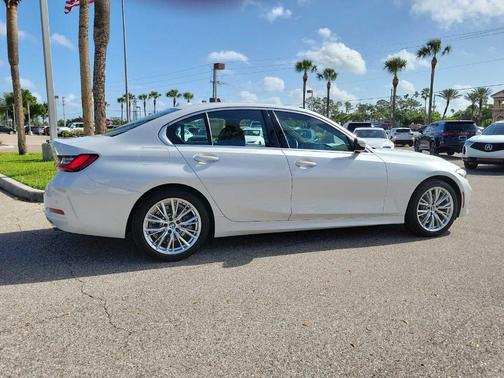 2024 BMW 330 i