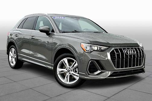 2022 Audi Q3 45 S line Premium
