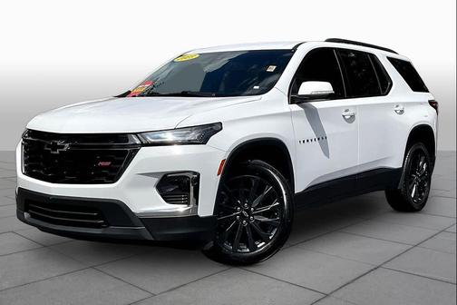 Summit White 2023 Chevrolet Traverse RS