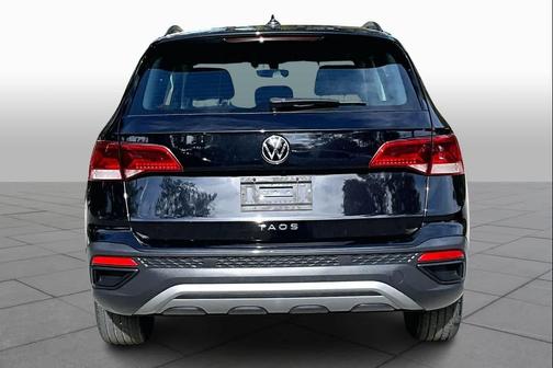 Deep Black Pearl Effect 2023 Volkswagen Taos 1.5T S
