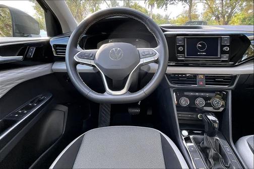 Deep Black Pearl Effect 2023 Volkswagen Taos 1.5T S