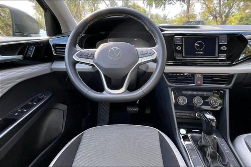 Deep Black Pearl Effect 2023 Volkswagen Taos 1.5T S