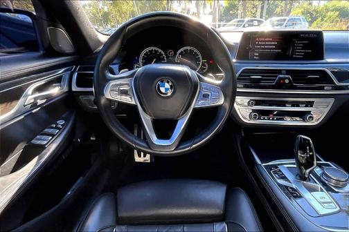 2016 BMW 750 i xDrive