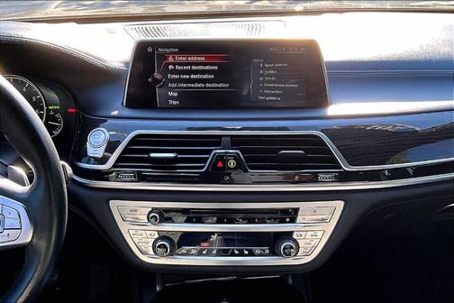 2016 BMW 750 i xDrive