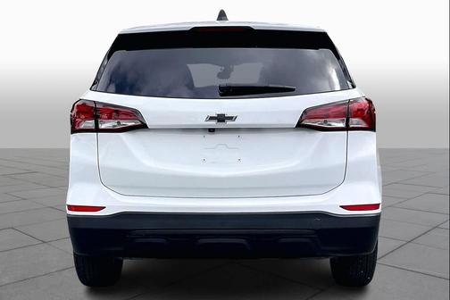 Summit White 2022 Chevrolet Equinox LS