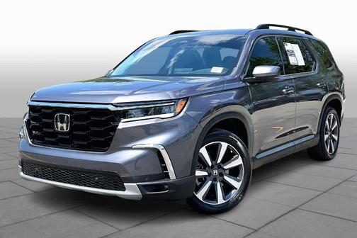Modern Steel Metallic 2023 Honda Pilot Touring