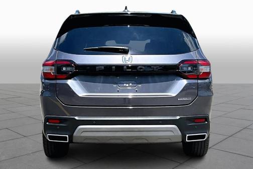 Modern Steel Metallic 2023 Honda Pilot Touring