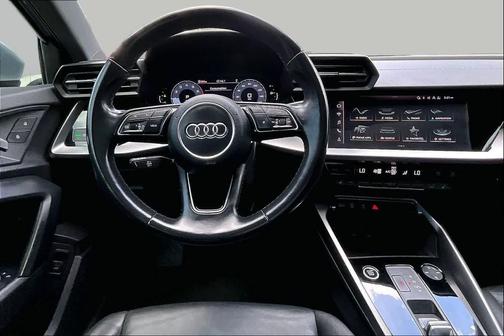 Florett Silver Metallic 2022 Audi A3 Premium