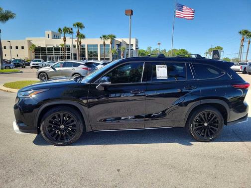2023 Toyota Highlander XSE