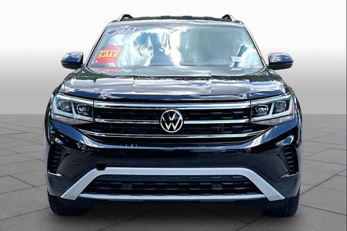 Deep Black Pearl Effect 2023 Volkswagen Atlas 2.0T SE w/Technology