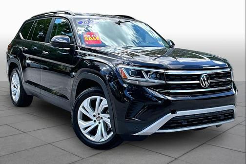 Deep Black Pearl Effect 2023 Volkswagen Atlas 2.0T SE w/Technology