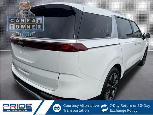 2024 Kia Carnival EX