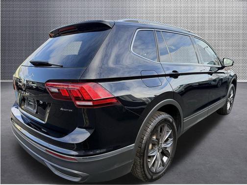 2022 Volkswagen Tiguan 2.0T SE 4MOTION