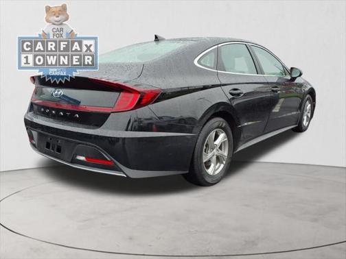 2022 Hyundai SONATA SE