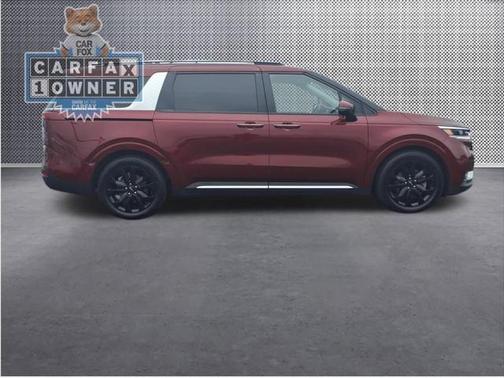 2024 Kia Carnival SX